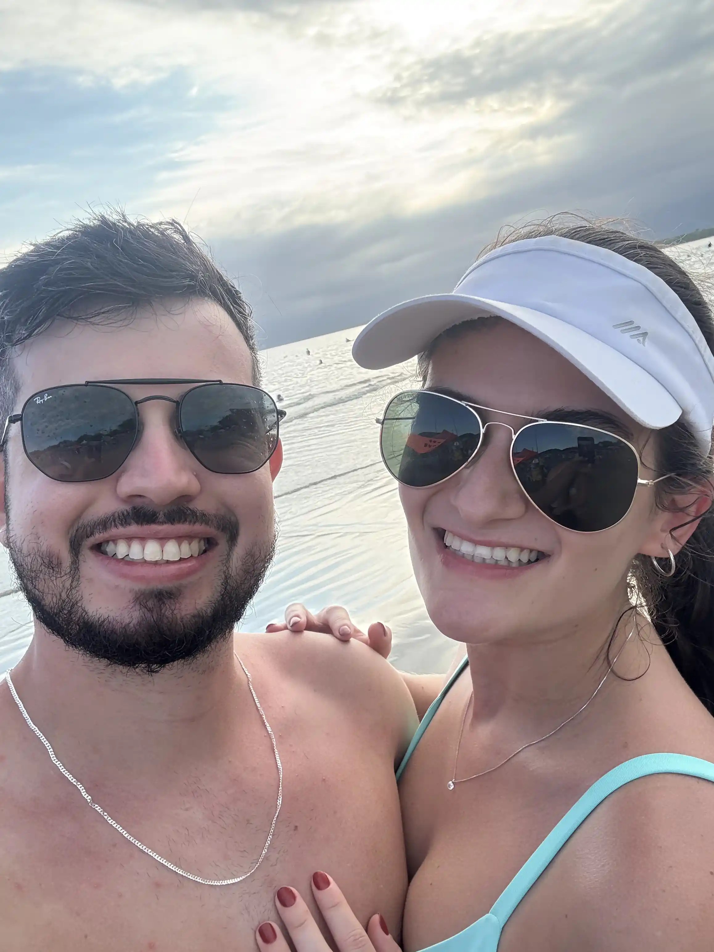 Letícia e Tsunoda selfie na montanha